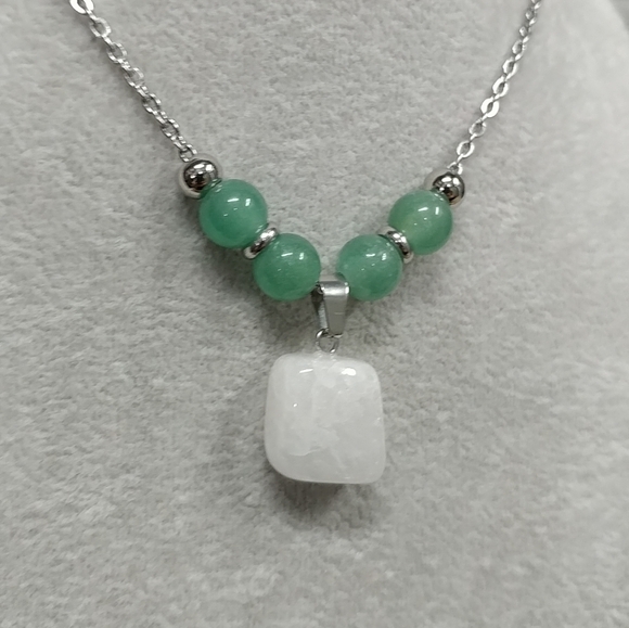 Quartz Crystal Aventurine Beaded Necklace Natural Gemstone Pendant Stainless 20" - Picture 5 of 15